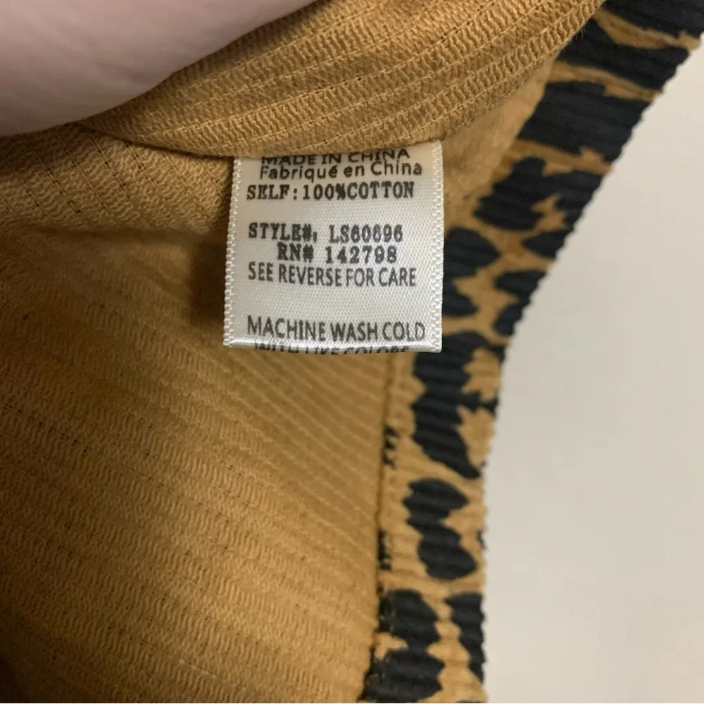 Loveriche size small cheetah print skirt